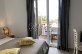 Ika, predivna vila sa 9 apartmana i bazenom, Opatija - Okolica, Maison