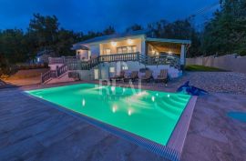 Villa sa dva stana 170 m2 4S + DB Crikvenica, Crikvenica, Famiglia