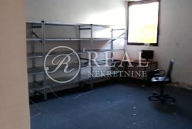 Prodaja poslovnog prostora na Podmurvicama površine 342.04 M2, Rijeka, Commercial property