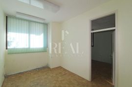 Prodaja poslovnog prostora na Podmurvicama površine 342.04 M2, Rijeka, Propriedade comercial