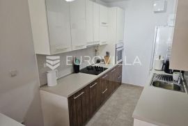 Zagreb, Špansko, funkcionalan trosoban stan NKP 71 m2, Zagreb, Apartamento