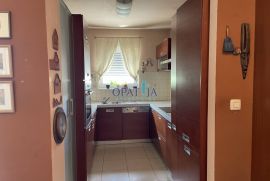 Kastav - veliki stan, 3s+db s tri balkona, Kastav, Appartement