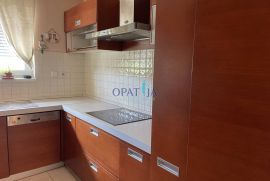 Kastav - veliki stan, 3s+db s tri balkona, Kastav, Apartamento