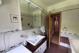 Matulji, blizina centra, 3s+db s okućnicom, Matulji, Apartamento