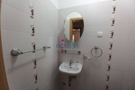 Matulji, blizina centra, 3s+db s okućnicom, Matulji, Apartamento