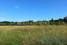 Građevinsko zemljište u Štinjanu površine 6409 m2 na prodaju, Pula, Land