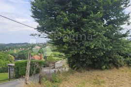 Građevinsko zemljište na atraktivnoj lokaciji, Gornji Kneginec, Arazi