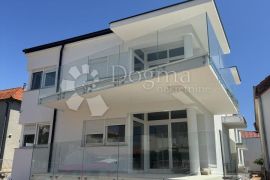 DVOSOBAN STAN NA TOP LOKACIJI! - S1 - Zgrada A, Biograd Na Moru, Appartment