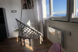 Predivan, novouređen stan na istoku, Rijeka, Appartment