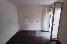 Simpatičan stan na 200 metara od plaže!, Fažana, Appartment