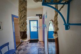 Bakar- tradicionalna primorska kuća 20m od mora, Bakar, بيت