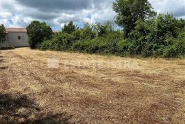 Prodaje se građevinsko zemljište u Kuftićima, Marčana, Terreno