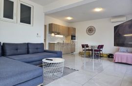 CRIKVENICA, DRAMALJ - lijepi jednosobni stan s terasom, Crikvenica, Apartamento