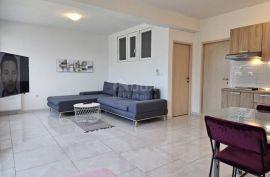 CRIKVENICA, DRAMALJ - lijepi jednosobni stan s terasom, Crikvenica, Appartment