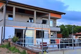 CRIKVENICA, JADRANOVO - samostojeća kuća 210 m2, Crikvenica, House