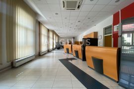 Čakovec, centar - predivan poslovni prostor 300m2, Čakovec, Propiedad comercial