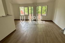 Kompletno renoviran stan ID#128474, Zemun, Appartment