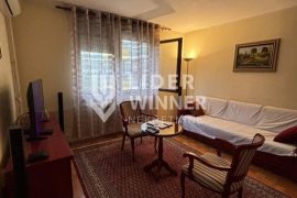 U mirnom delu grada ID#128562, Zemun, Apartamento