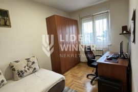 Stan idealan za porodicu ID#127094, Zemun, Appartement