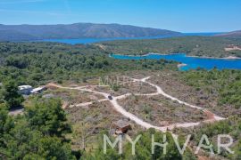 Veliko građevinsko zemljište u Rudinama, Stari Grad, Terrain