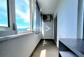 Gornja Vežica, adaptiran 2-soban s dnevnim boravkom i pogledom na more, Rijeka, Appartement
