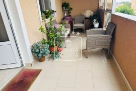 Zadar - komforan stan 82m2 s terasom 20m2! 228000€, Zadar, Appartement