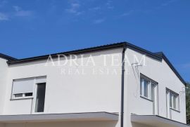 APARTMANI U STAMBENOJ ZGRADI S VRTOM, MIRNA I TIHA POZICIJA, POSEDARJE - ZADAR, Posedarje, Appartment