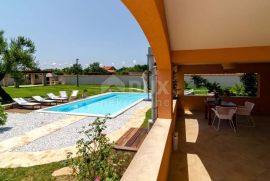 ZADAR, PRKOS - predivna vila na osami, Škabrnje, Famiglia