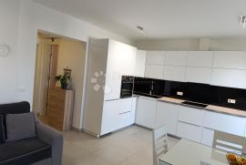 BRODARICA - DVOSOBAN STAN S POGLEDOM NA MORE, Šibenik - Okolica, Apartamento