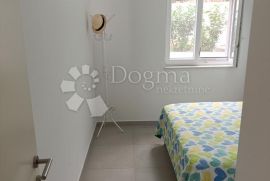 BRODARICA - DVOSOBAN STAN S POGLEDOM NA MORE, Šibenik - Okolica, Apartamento