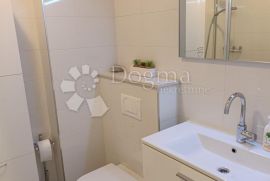 BRODARICA - DVOSOBAN STAN S POGLEDOM NA MORE, Šibenik - Okolica, Apartamento