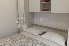 BRODARICA - DVOSOBAN STAN S POGLEDOM NA MORE, Šibenik - Okolica, Appartment