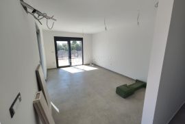 ROGOZNICA- TOP LOKACIJA + POGLED NA MORE, Rogoznica, Apartamento