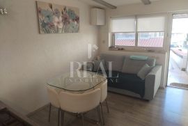 TRSAT-42 m2, 1SKL, IDEALAN ZA INVESTICIJU ZBOG BLIZINE KAMPUSA, Rijeka, Daire