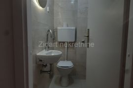 Idealno za stanovanje i kancelarije, Zemun, Appartment