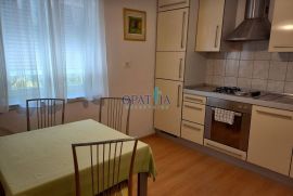 Lovran, centar, 1s+db s balkonom, Lovran, Appartement