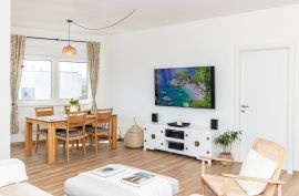 Opremljen novi stan uz more, Šibenik - Okolica, Διαμέρισμα