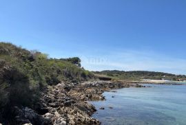 ISTRA, LIŽNJAN - T2 Građevinsko zemljište - prvi red do mora!, Ližnjan, Land