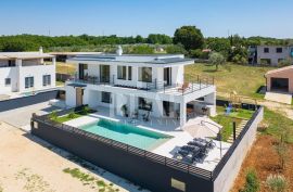 Moderna kuća sa pogledom na more okolica Fažane !, Vodnjan, Kuća