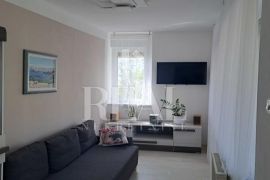 Prodaja novouređenog stana na Belvederu 2S+DB  68 M2, Rijeka, Appartment