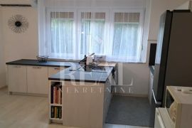 Prodaja novouređenog stana na Belvederu 2S+DB  68 M2, Rijeka, Appartment
