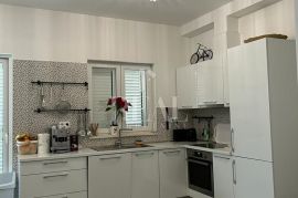 Izvrsna prilika, dvosobni stan u Trogiru!!, Trogir - Okolica, Appartement