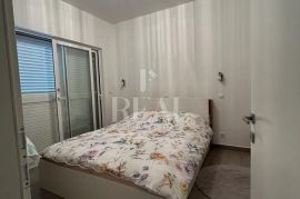 Izvrsna prilika, dvosobni stan u Trogiru!!, Trogir - Okolica, Appartement