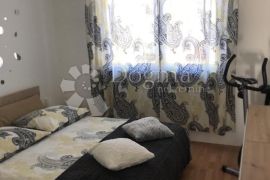 PODMURVICE stan za najam u peterokatnici, Rijeka, Appartement