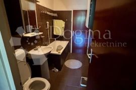 KOMFORNI TROSOBNI STAN DUGAVE, Novi Zagreb - Istok, Apartamento