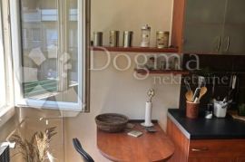 KOMFORNI TROSOBNI STAN DUGAVE, Novi Zagreb - Istok, Appartement