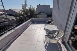 Stan 82m2 s terasom, lođom i parkirnim mjestom!!, Trešnjevka - Sjever, Apartamento