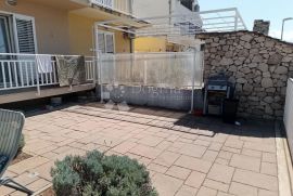 VODICE – KUĆA 100 M2, Vodice, Casa