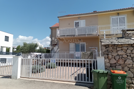 VODICE – KUĆA 100 M2, Vodice, House