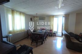 Stan na izuzetnoj lokaciji sa nestvarnim pogledom ID#129384, Novi Beograd, Appartement